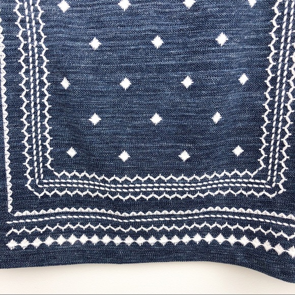 Banana Republic Embroidered Sleeveless Tank - Picture 9 of 9